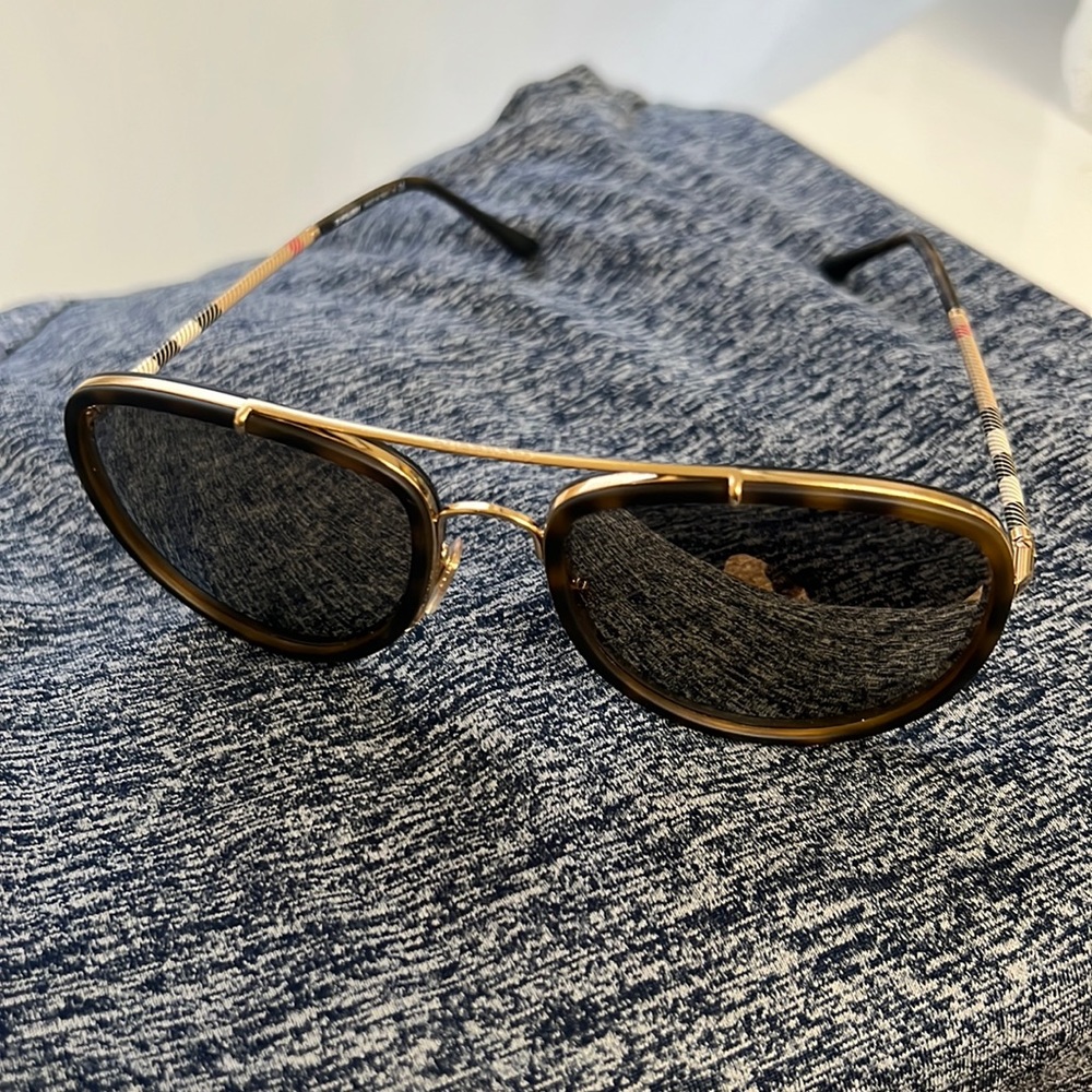 MINT condition Burberry Sunglasses